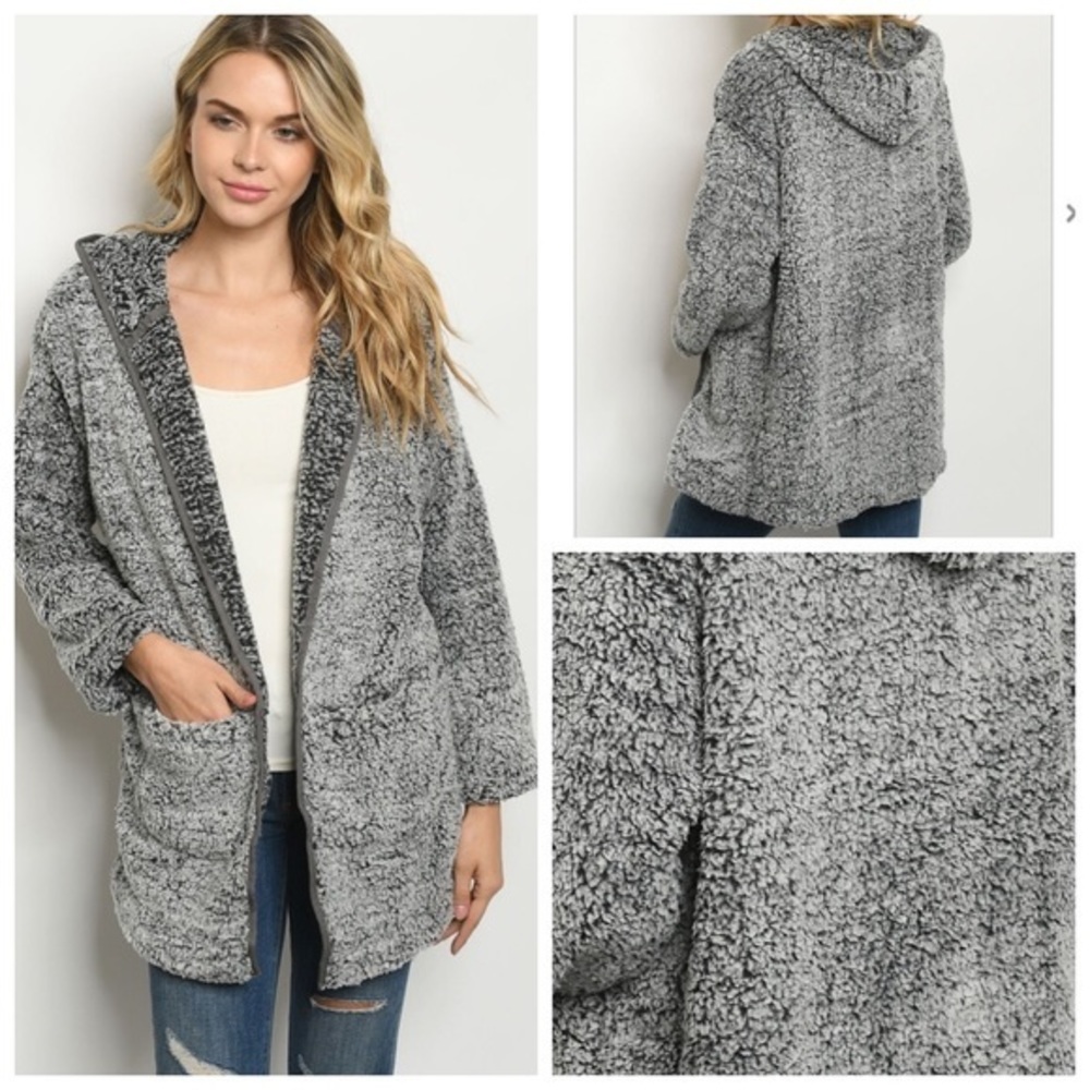 🆕Black/off black cozy sweater. - Picture 4 of 4